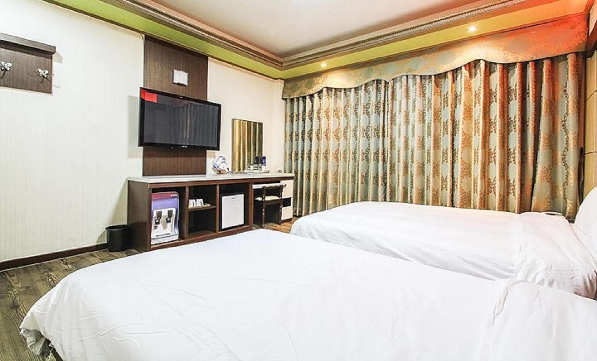 Ever Hotel Jeju Extérieur photo